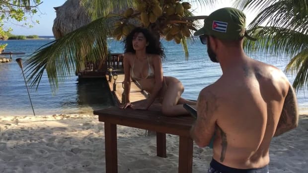 Raven Lynn Rookie Reveal SI Swimsuit 2018
